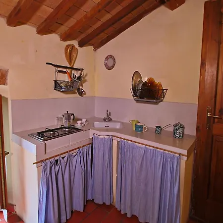 Attractive Apartment In Old Farmhouse On The Estate With Pool Umbertide Exterior foto