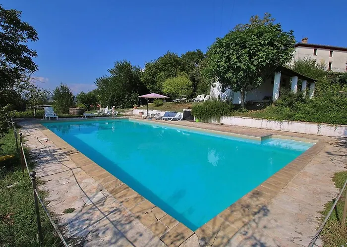 Attractive Apartment In Old Farmhouse On The Estate With Pool