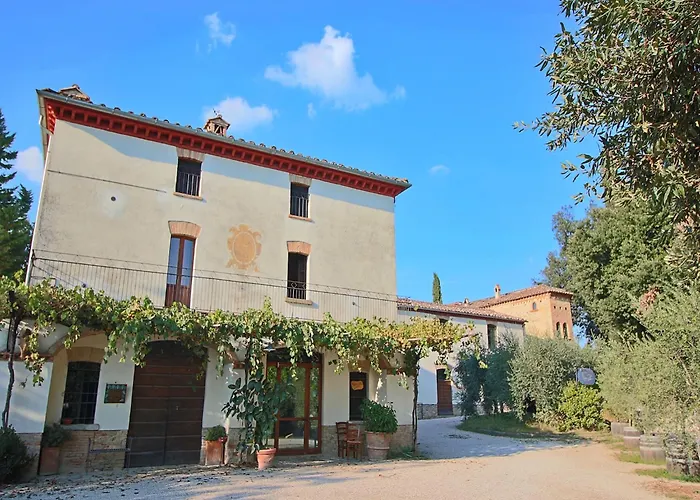 Attractive Apartment In Old Farmhouse On The Estate With Pool